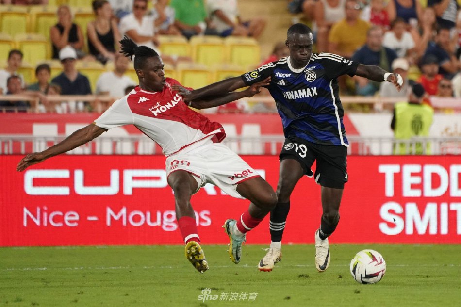 世界足坛的 世界足坛的