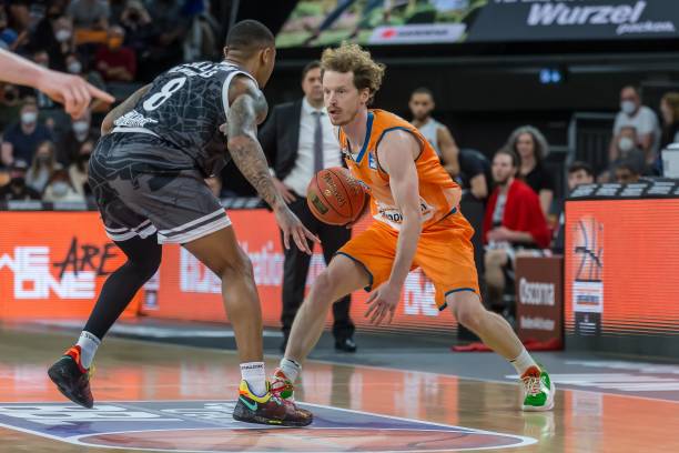 健的表现赢 健的表现赢