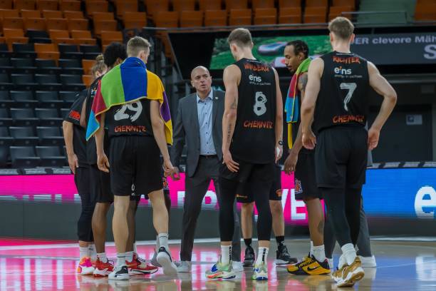 伸出的援手 伸出的援手